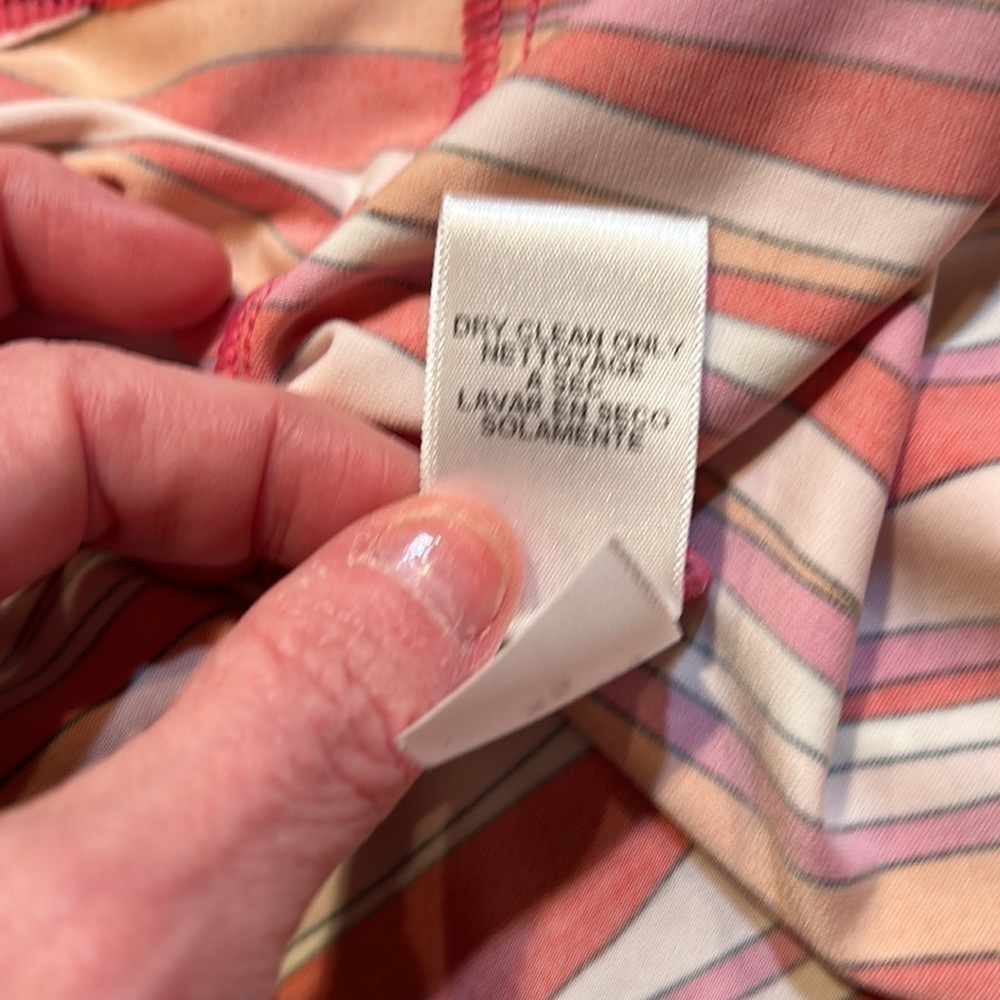 BCBGMAXAZRIA Vintage Sexy & Flirty Multi-Color Stretchy Skirt! Size XS - Picture 7 of 7